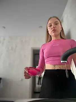 pinkstar  online show from 17, 2, 2025