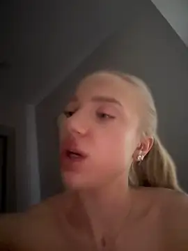 pinkstar  online show from 21, 3, 2025