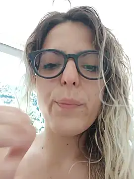 dolcehelena993 online show from 5, 7, 2026