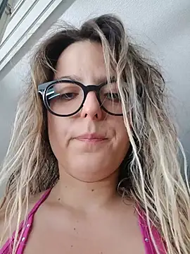 dolcehelena993 online show from 31, 5, 2026