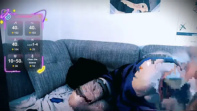 Littlepinkcat online show from 13, 10, 2025