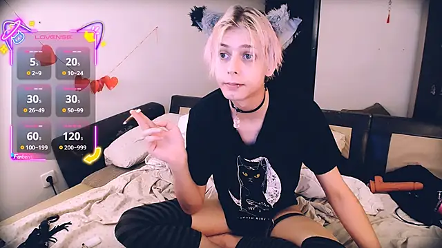 Littlepinkcat online show from 19, 6, 2026