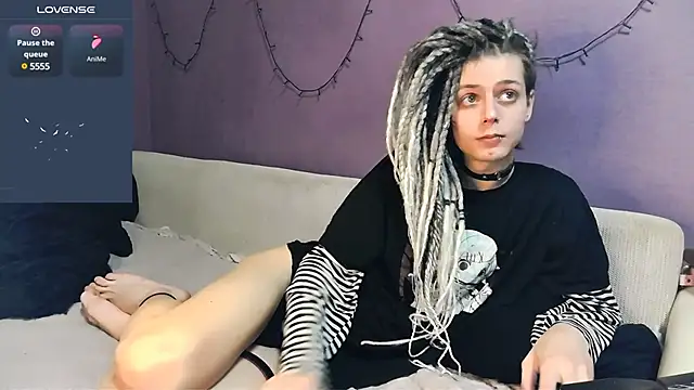 Littlepinkcat online show from 22, 3, 2025