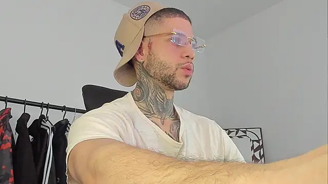  jamesleandros1 online show from 9, 11, 2025