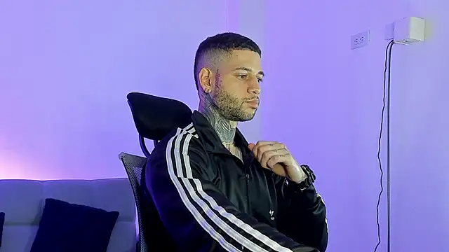  jamesleandros1 online show from 25, 6, 2026