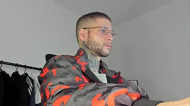  jamesleandros1 online show from 11, 11, 2025