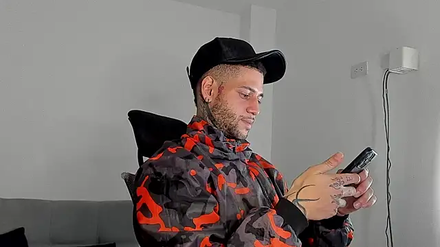  jamesleandros1 online show from 23, 7, 2026
