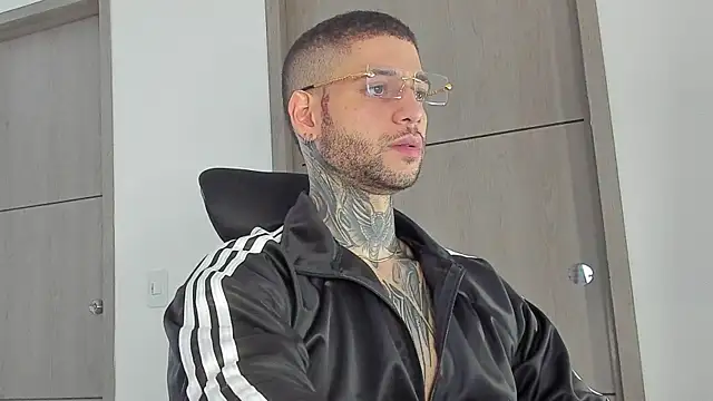  jamesleandros1 online show from 8, 9, 2025