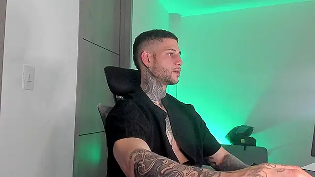  jamesleandros1 online show from 31, 5, 2026
