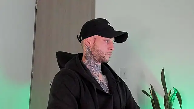  jamesleandros1 online show from 17, 2, 2026