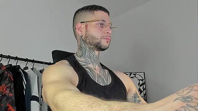  jamesleandros1 online show from 4, 11, 2025