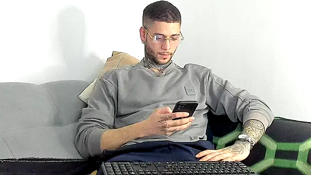  jamesleandros1 online show from 29, 11, 2025