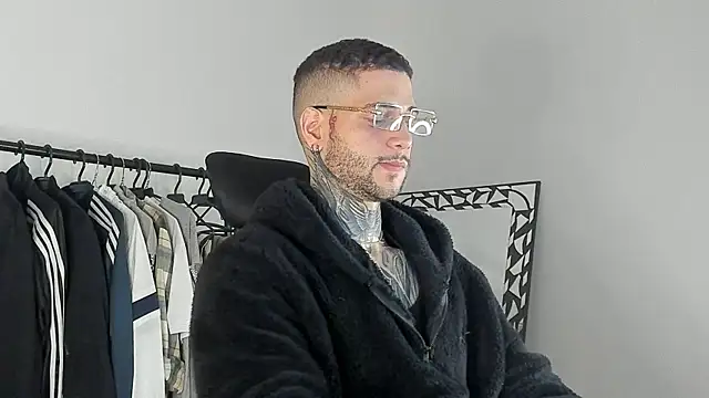  jamesleandros1 online show from 25, 11, 2025