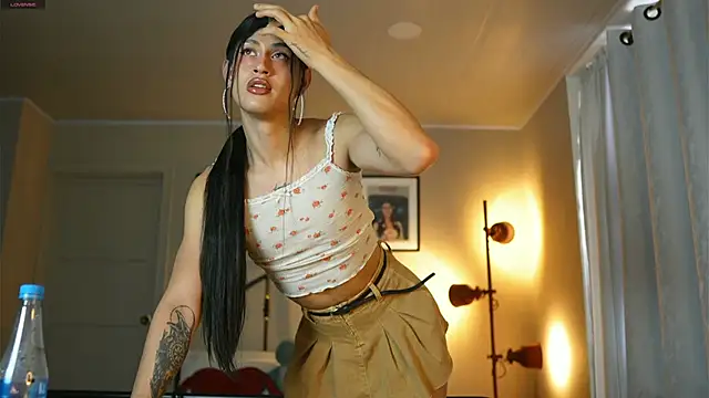 julesbennet online show from 25, 2, 2025