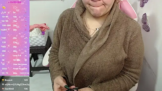 Dalessa Bigtits online show from 19, 11, 2025