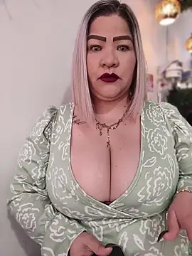 Snapshot of Dalessa_Bigtits chatting on 17, 6, 2026 Dalessa Bigtits online show from 17, 6, 2026
