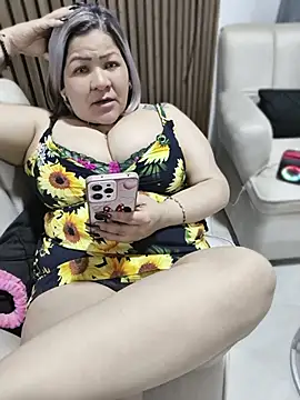Snapshot of Dalessa_Bigtits chatting on 6, 7, 2026 Dalessa Bigtits online show from 6, 7, 2026