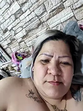 Dalessa Bigtits online show from 3, 4, 2026