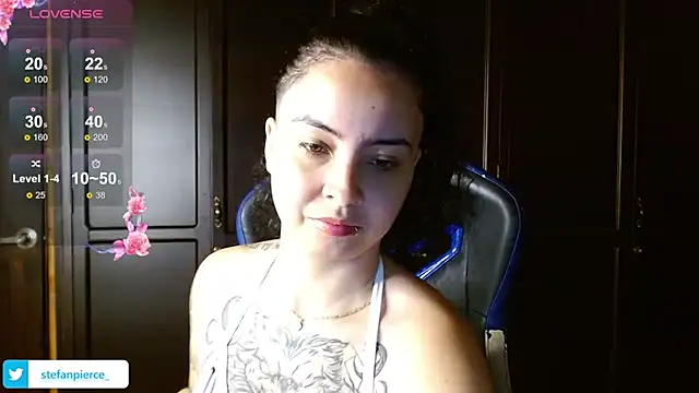 jaydensalvatore  online show from 17, 11, 2025