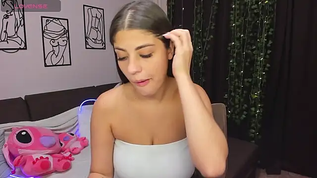 Snapshot of MaryMayson chatting on 6, 10, 2025 MaryMayson online show from 6, 10, 2025