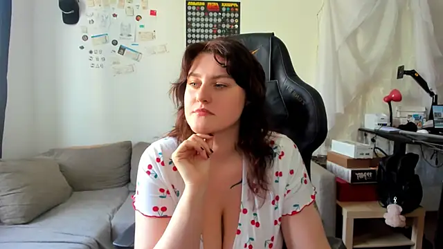 KiraKoval online show from 7, 5, 2026