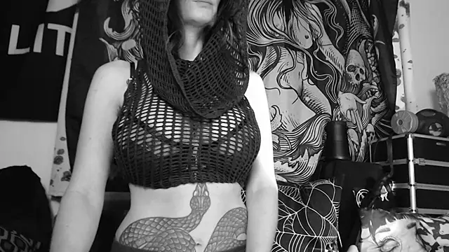 Silentmary online show from 10, 4, 2026