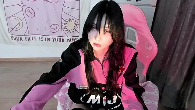 Holy420lolii online show from 5, 3, 2026