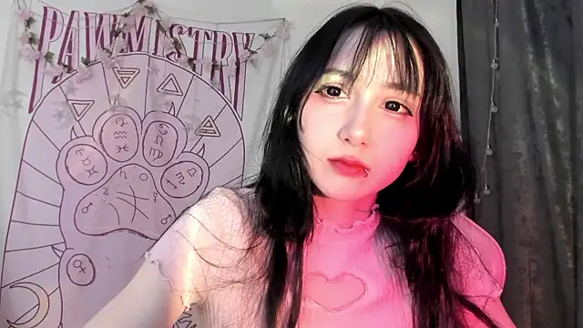 Holy420lolii online show from 3, 2, 2026