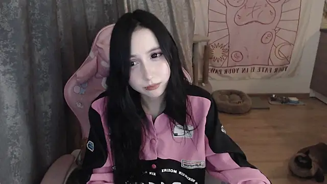 Holy420lolii online show from 6, 2, 2025