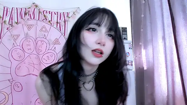 Holy420lolii online show from 19, 6, 2026