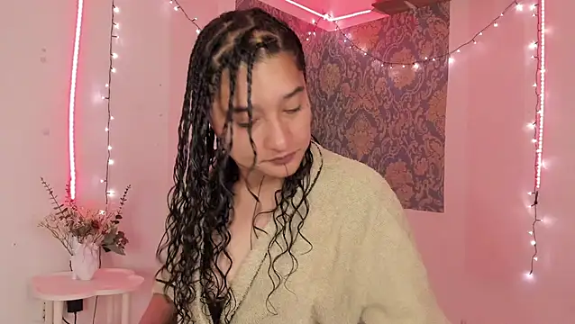 Eva Lee  online show from 13, 5, 2026
