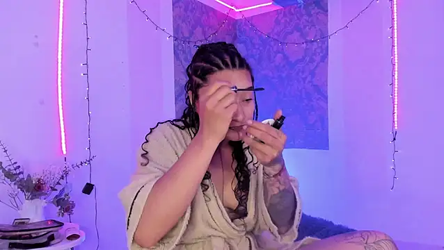 Eva Lee  online show from 1, 7, 2026