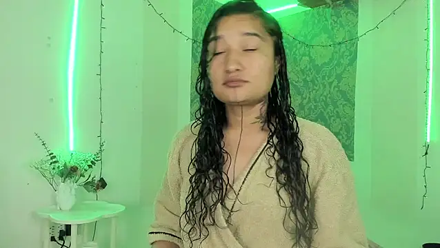 Eva Lee  online show from 15, 5, 2026
