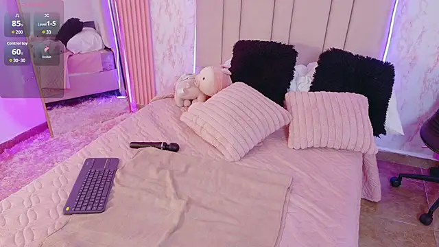 Hanaa rosse online show from 8, 11, 2025