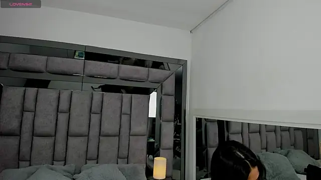 Snapshot of EMMAHILL1 chatting on 24, 2, 2026 EMMAHILL1 online show from 24, 2, 2026