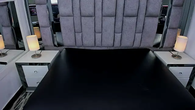 Snapshot of EMMAHILL1 chatting on 17, 4, 2026 EMMAHILL1 online show from 17, 4, 2026