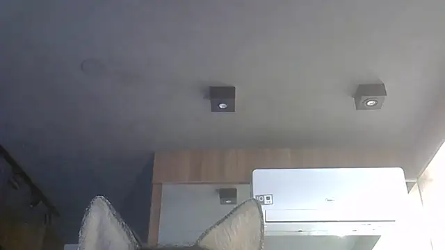 Skinny-Kitten online show from 18, 11, 2025