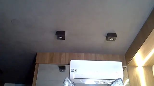 Skinny-Kitten online show from 7, 11, 2025