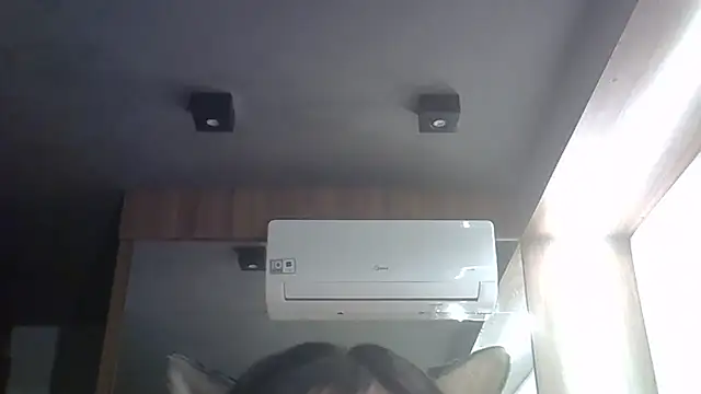Skinny-Kitten online show from 4, 5, 2026