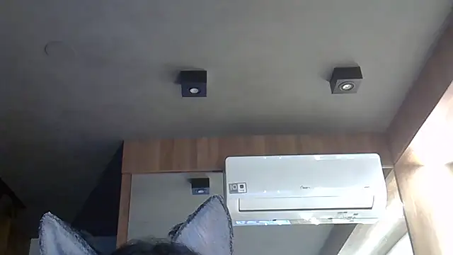 Skinny-Kitten online show from 31, 10, 2025