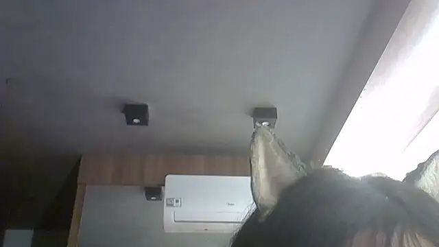 Skinny-Kitten online show from 5, 5, 2026