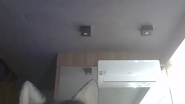 Skinny-Kitten online show from 18, 12, 2025