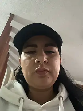 Abril Luv online show from 21, 3, 2026