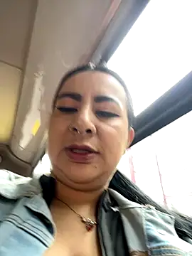 Abril Luv online show from 17, 9, 2025