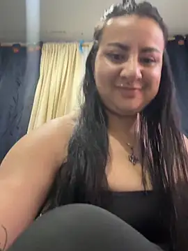 Abril Luv online show from 13, 4, 2026