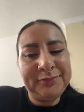 Abril Luv online show from 23, 2, 2026