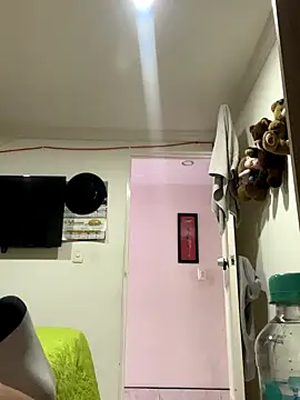 Abril Luv online show from 19, 9, 2025