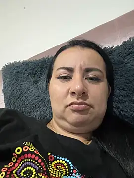 Abril Luv online show from 14, 5, 2026