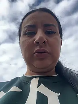 Abril Luv online show from 13, 1, 2026