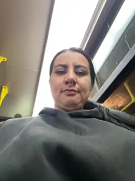 Abril Luv online show from 20, 2, 2026